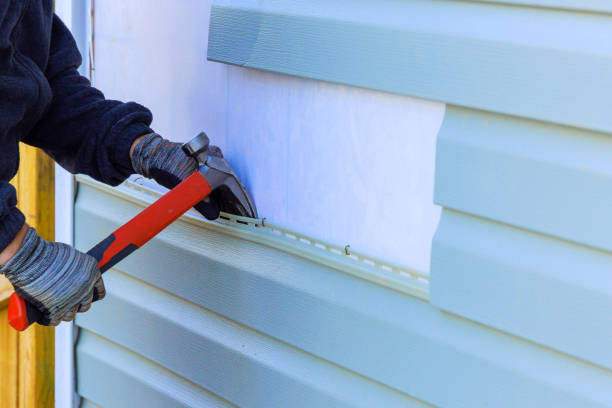 Reliable Siding Repair contractor in Huntersville, NC by Creative Siding